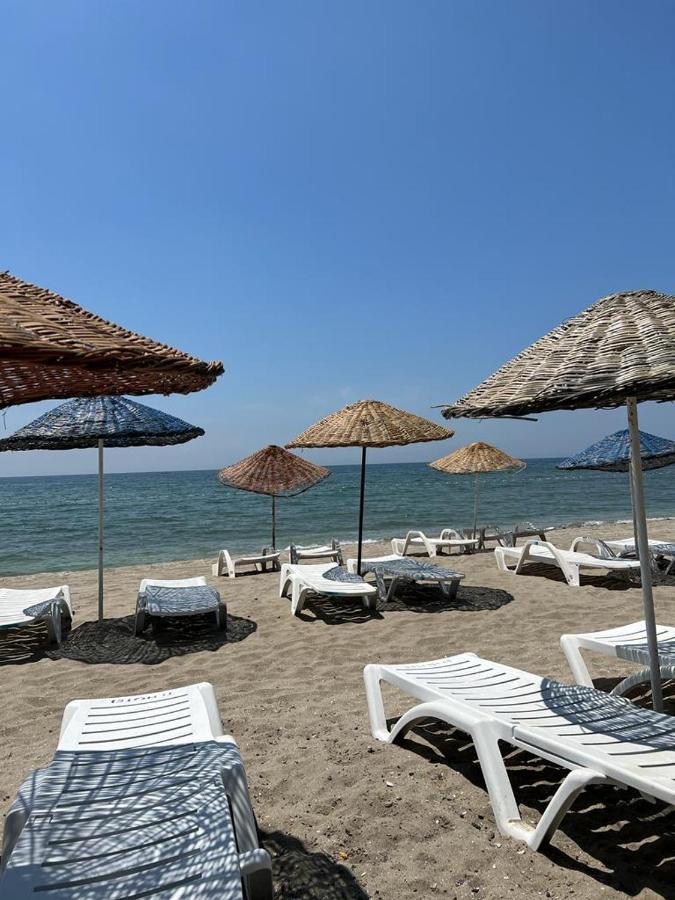 Deniz Hotel Kumburgaz Бююкчекмедже Екстер'єр фото